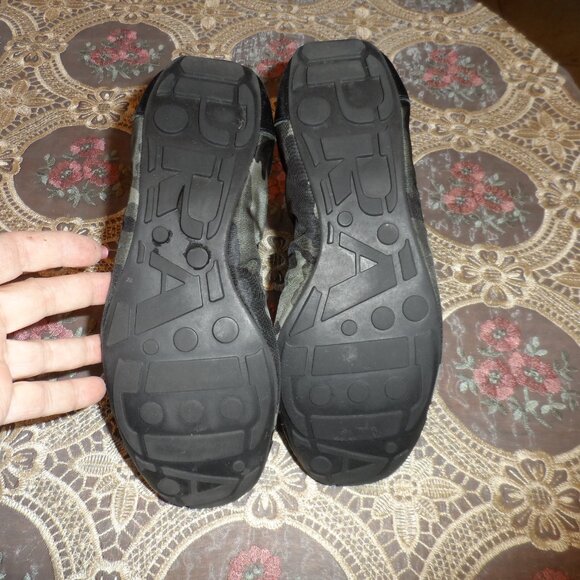 Prada Green/Black Camo Print Elastic Canvas/Leather Ballet Flats Size 7 - Picture 14 of 16